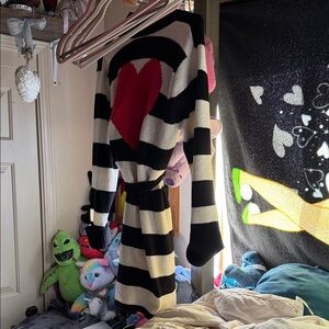 Betsy Johnson Heart Sweater Small